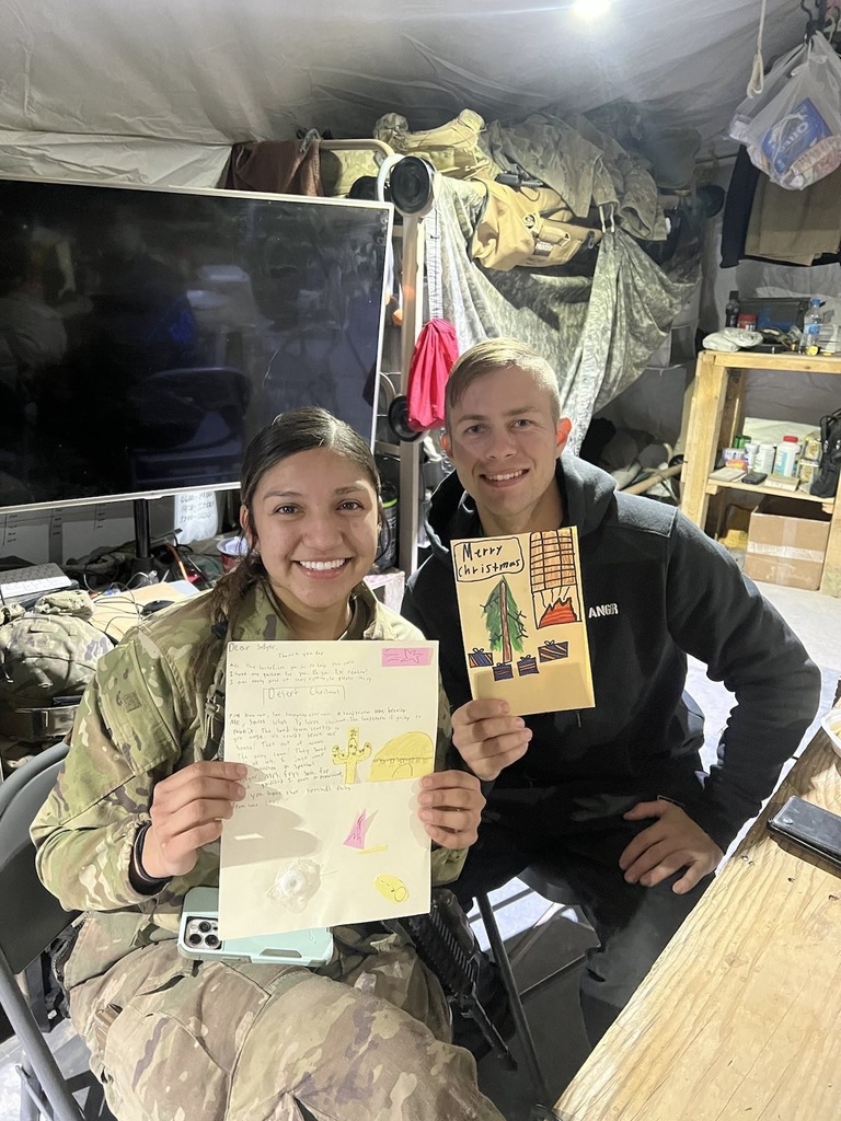 Soldiers  receiving christmas cards